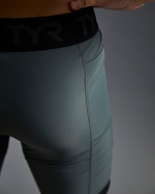 Чоловічі компресійні шорти TYR Men's Compression Shorts – Solid, Dark Shadow, L, Сірий