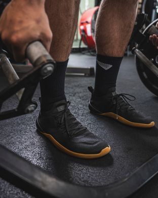 Кросівки для залу TYR Trainer DropZero Laces 2 Barefoot, Black/Gum, BLACK/GUM, 6